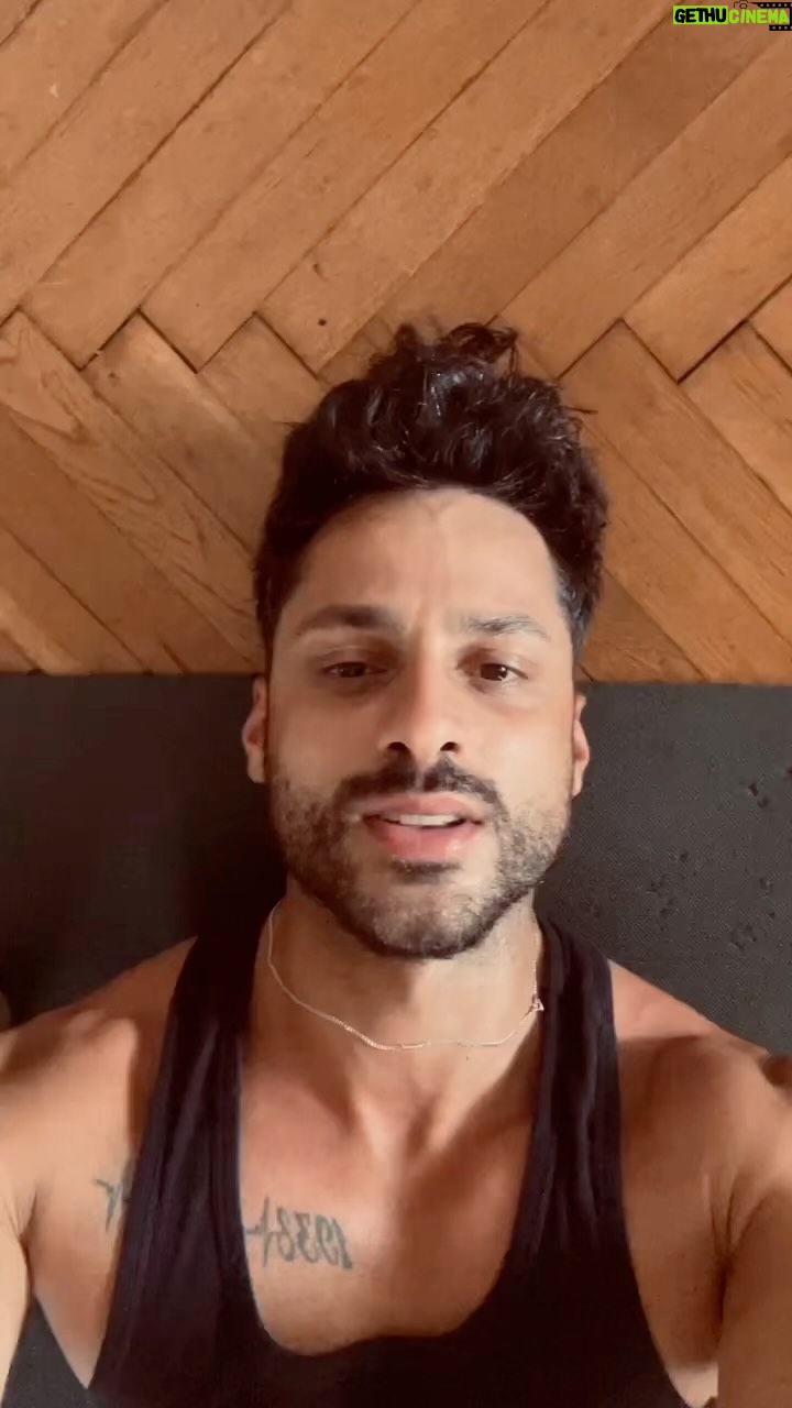 Ekin Mert Daymaz Instagram - My sport partner Milo🖤