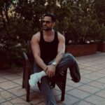 Ekin Mert Daymaz Instagram - Atlet giydiğime bakmayın gölge soğuk