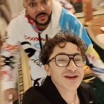 Eldar Dzharakhov Instagram - Лесной олень обещал заглянуть 22 декабря 🦌🎅🤶 А 29 декабря 2023 ровно в 20:24 смотрите премьеру шоу «VK под шубой 2»