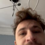 Eldar Dzharakhov Instagram - ЗЛОЙ МАЛОЙ везет вам новый звук. Альбом летом 🤬🤬🤬 какой трек быстрее выпускать? / если что, ЗЛОЙ МАЛОЙ это не я, не путайте, я Эльдар и я добряк