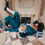 Eldar Dzharakhov Instagram - POV: Купил однушку в Москве за 10 000 000 Ph: @sharpan.ph Карлик-вилладж