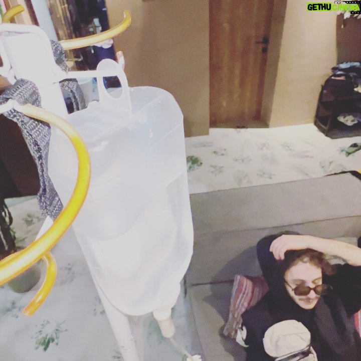Eldar Dzharakhov Instagram - Что за трек в конце играет???