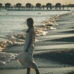 Elena Temnikova Instagram - Классный отпуск - он какой? У меня всегда по-разному. Бродить по улочкам целыми днями - да, валяться с любимой книжкой, напрочь забывая о времени - тоже да. С удовольствием. Но этот отпуск - он совсем другой. Он про еду на любой вкус, он про чудесный пляж (а какие оттуда открываются виды на закаты!), он про теплейшее море, про волшебное SPA, он про все те радостные и уютные впечатления и эмоции, которые мы испытывали здесь каждый день и хотели бы испытать еще. Который день наблюдаю за любимой сестрой и вижу, как она по-настоящему счастлива здесь и сейчас. Это стоит просто всего. Классный отпуск - он какой? Он в глазах любимых людей💔 Спасибо, @calistahotel #calistapeople #calistaluxuryresort Calista Luxury Resort Hotel