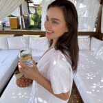 Elena Temnikova Instagram - Сестра говорит, что прямо сейчас у нас времени - вечность. Какая разница, который час, если каждый из них - в любви. Сегодня еще день семьи, любви и верности. Всех с праздником! @calistahotel #calistapeople #calistaluxuryresort Calista Luxury Resort Hotel