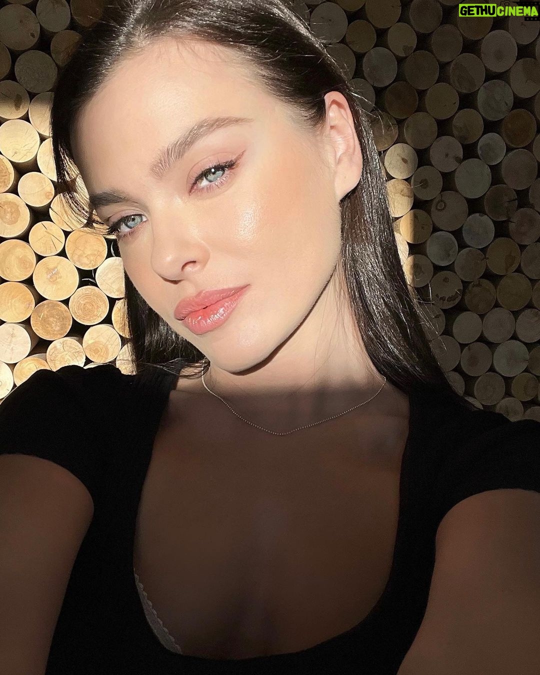 Elena Temnikova Instagram - Beijinhos 😘