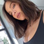 Elena Temnikova Instagram - Привет. Как вы? Вернулась в сторис😘