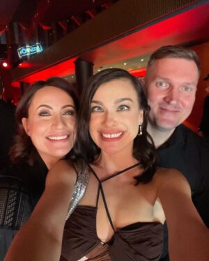 Elena Temnikova Instagram - В продолжение вчерашнего поста с #COMEDYNEWYEAR ✨