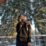 Elena Temnikova Instagram - Что-то подустала я от этой предновогодней суеты, хочется уже проснуться днём 1 января и пойти на кухню доедать салаты 😂 В связи с этим вопрос: ваш топ 3 блюд утром (или днём, вечером) первого января 👩🏻‍🍳