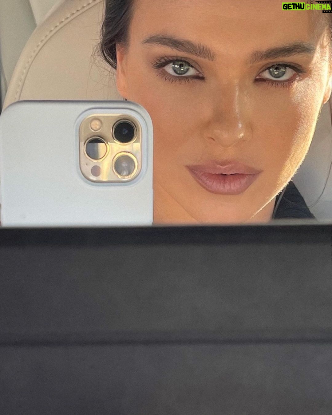 Elena Temnikova Instagram - 😎Деловая дама? Expo City Dubai