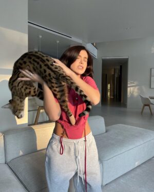 Elena Temnikova Instagram - Нао-шмяо любовь моя❤️‍🩹