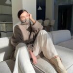 Elena Temnikova Instagram - …беру обратно свои слова, что не люблю осень🍁 Раньше я и правда так думала. Но в этом году золотая осень какая-то совершенно восхитительная. Просто вауу. Первый раз по-настоящему кайфанула от нее💛 А вы? Завтра, правда, солнце обещают выключить, но спасибо этому времени, что оно было таким классным. Надеюсь в ваших городах тоже🙌🏻