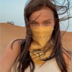 Elena Temnikova Instagram - Sandboard. Hot 🏄surfing. Кто пробовал?) как вам? Я не смогла расслабиться. Трусиха, короче. Но песок мягкий и тёплый. Падать не больно.