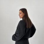 Elena Temnikova Instagram - Иногда мода и комфорт могут уживаться в одном костюме. Любимый в этом сезоне комплект. Конечно, от @lime_official