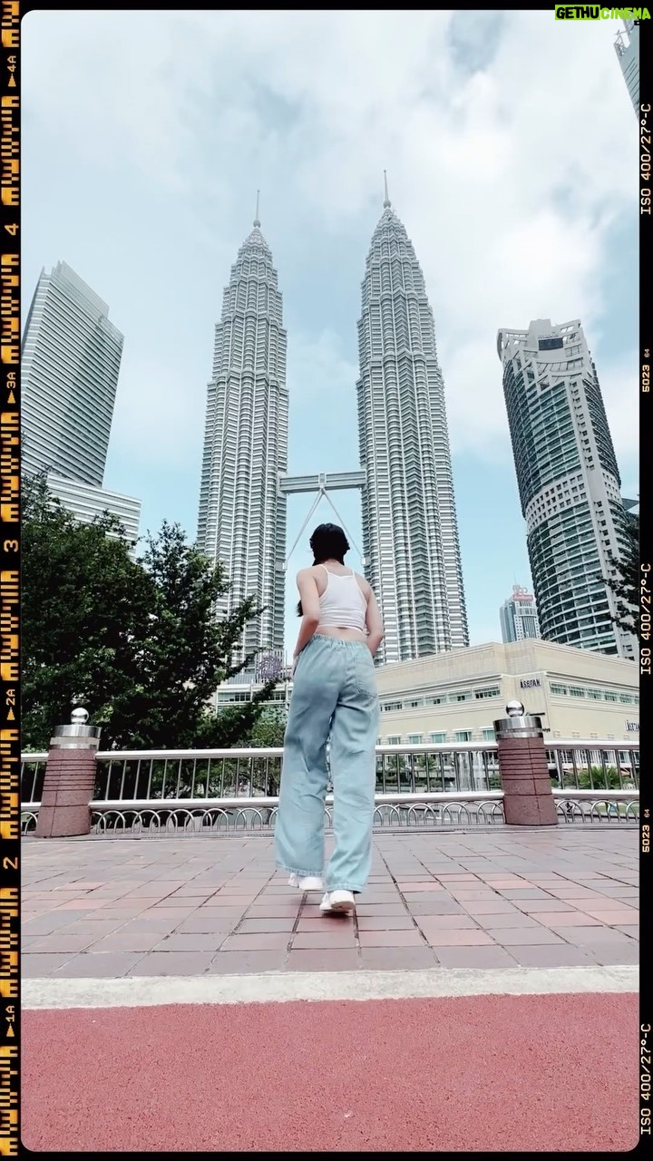 Elizabeth Tan Instagram - I finally did a new cover! Hahaha it’s been years 😅 full cover ada kt my youtube, link kt bio! Hehehe🥰❤️