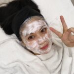 Elizabeth Tan Instagram - First time nk try inject Profhilo sbb kulit i kering sangat 😅 Nnt I post more updates hehe tp so far @aglowclinic mmg clinic paling professional I pernah pergi!