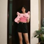Elizabeth Tan Instagram - Nk tngk Lizzy pakai bikini? . . . . . . Haaaa mmg tak la 🤣🤣😛