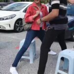 Elizabeth Tan Instagram - Kangkang behind the scenes hahahahha 🤣🤣 @alirezark