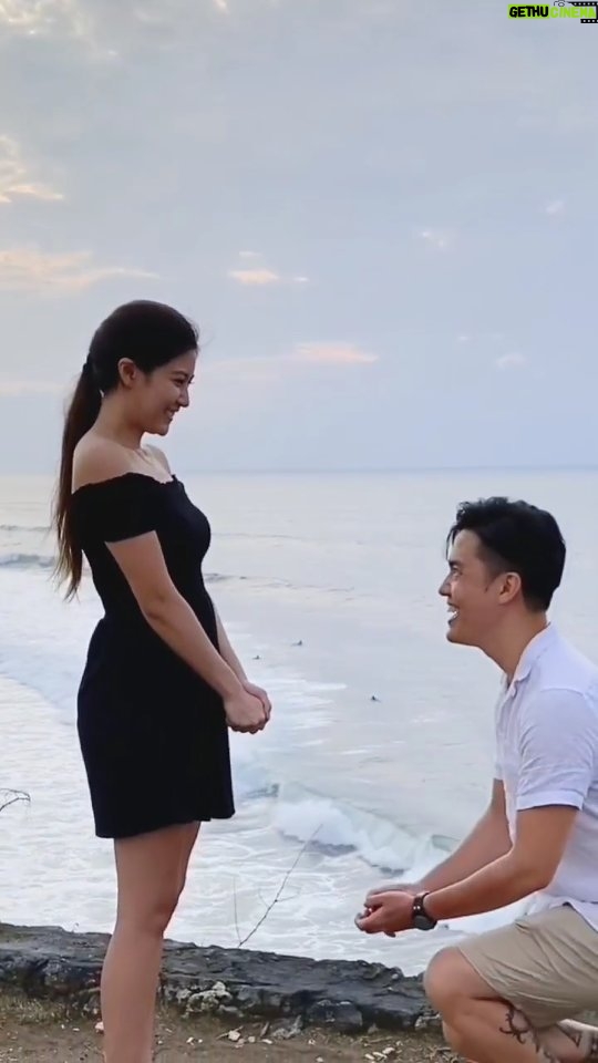 Elizabeth Tan - 118.8K Likes - Happy Birthday, bestfriend! 🥳❤️ Hehe