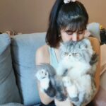 Elizabeth Tan Instagram – Korang mcm Lizzy tak suka bau kucing sendiri? 😂