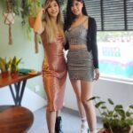 Elizabeth Tan Instagram - Elizabeth Tan & Talitha Tan. 😜❤️