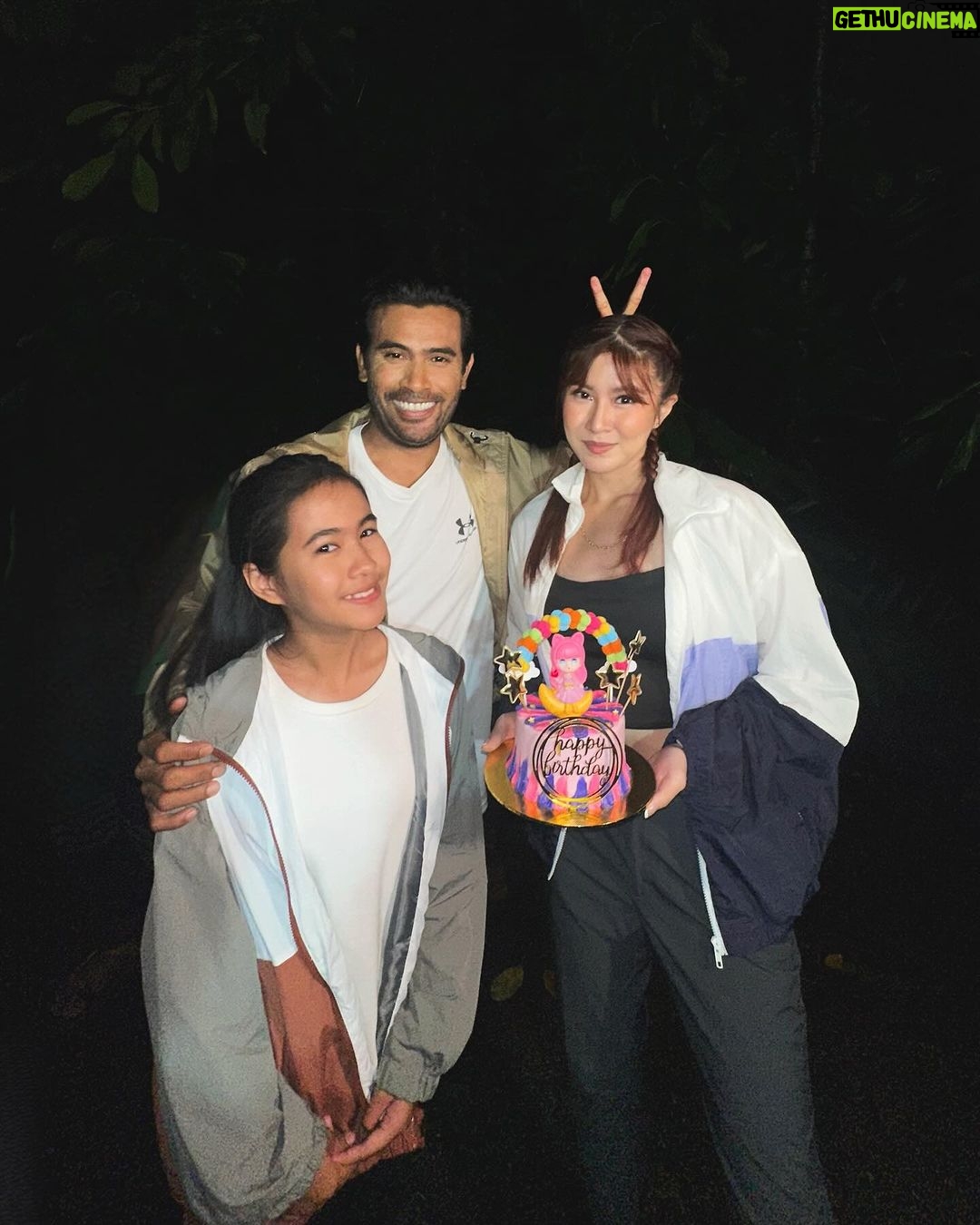 Elizabeth Tan Instagram - A little bit late to post this, but I am so grateful and so blessed to be a part of Restu! . Thank you to @remyishak & @puterirafasya1 for being absolutely the best humans to work with! I enjoyed every second shooting with you guys, and I hope to work with yall again! Thank you @gayapillai for letting me be a part of this, it has been awesome meeting you and finally getting to work with you! You are always so kind, caring and reassuring. I didnt get many scenes with the rest of the casts but i love each and everyone one of you as well hehehe thank you for all your awesome vibes π @elizadsharifuddin @wannaali_ @ahirineahirudin I love literally every single person of the team that shot this and im going to miss everyone so muchh!! Thank you all for everything πβ€οΈβ€οΈ