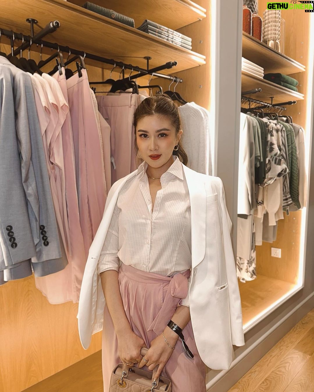 Elizabeth Tan Instagram - i Sacoor you, you suka i tak? 😍😛 hehehe
