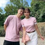 Elizabeth Tan Instagram - tema pink utk raya berdua tahun ni. hopefully cny tahun depan dah bertiga hehe 😝🌸