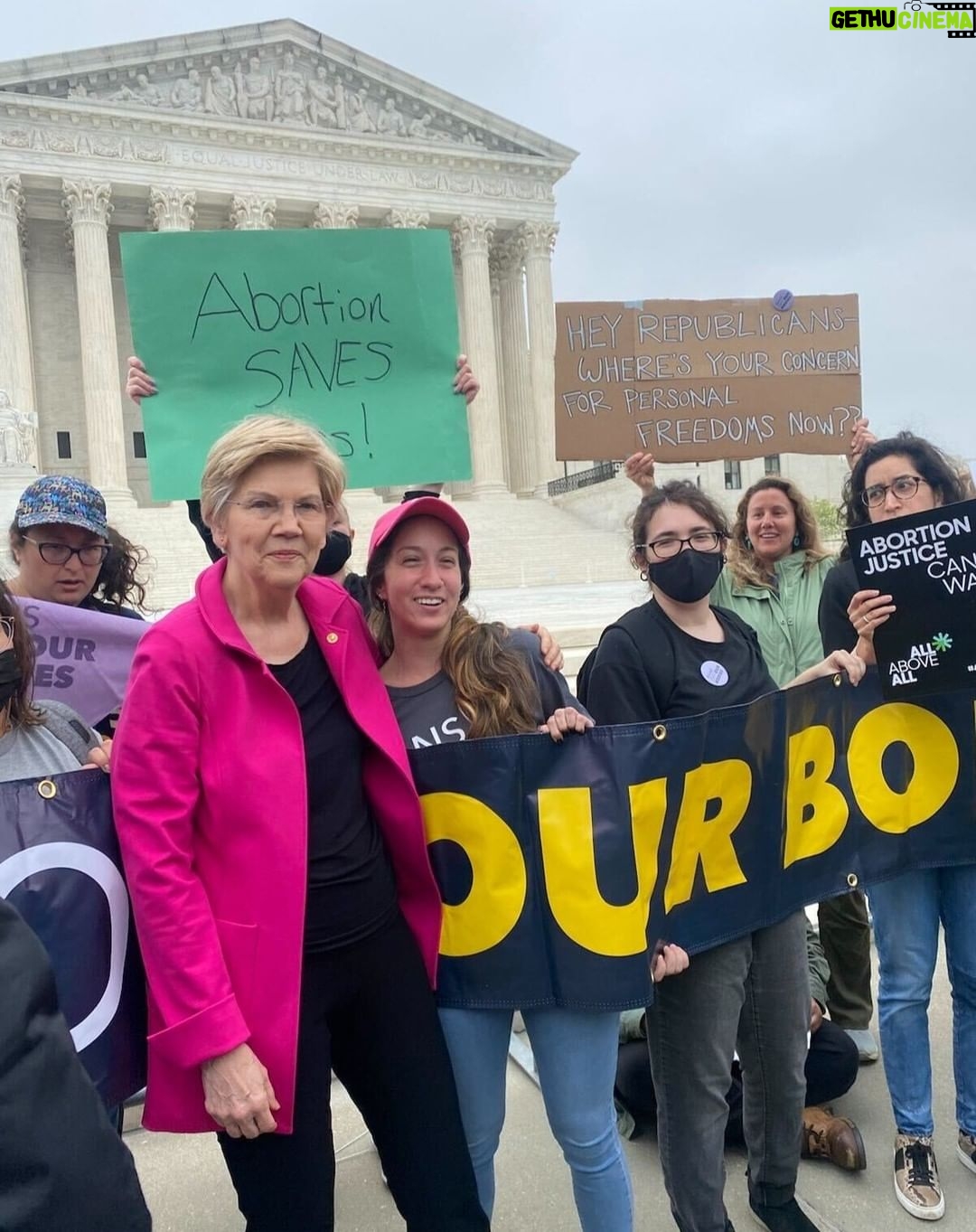 Elizabeth Warren - 42.4K Likes - I joined activists on the steps of the Supreme Court yesterday to say we are not going back. We are in this fight all the way for abortion rights.