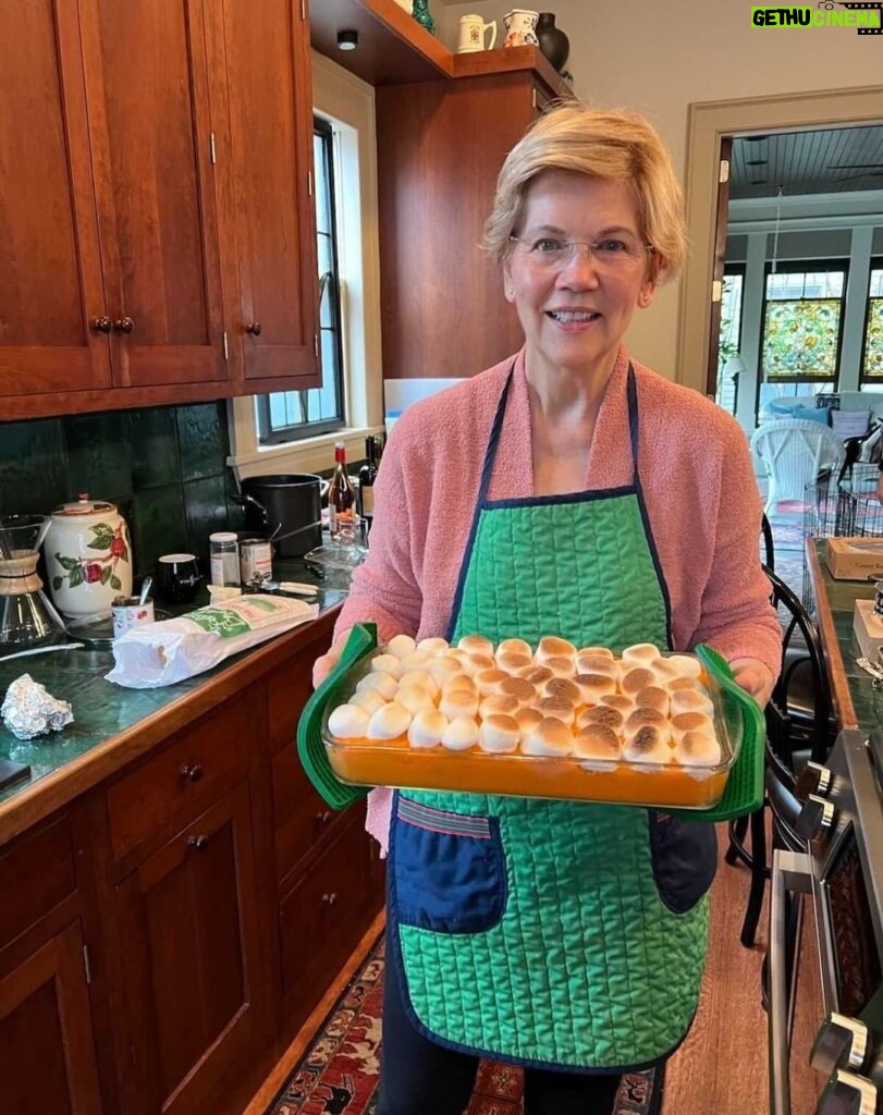 Elizabeth Warren Instagram - Success!! This year I did NOT set the marshmallows on fire