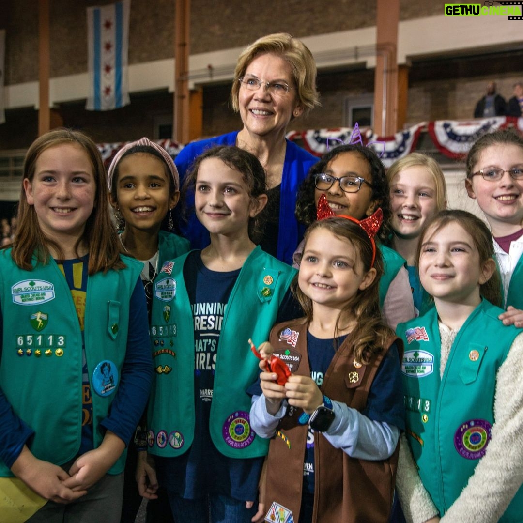 Elizabeth Warren Instagram - Today is #InternationalWomensDay, and March is Women’s History Month. I’m thinking about all the hugs and pinkie promises I’ve shared with girls on the campaign trail. They’re going to make so much history—because that’s what girls do—and make us proud in so many ways.