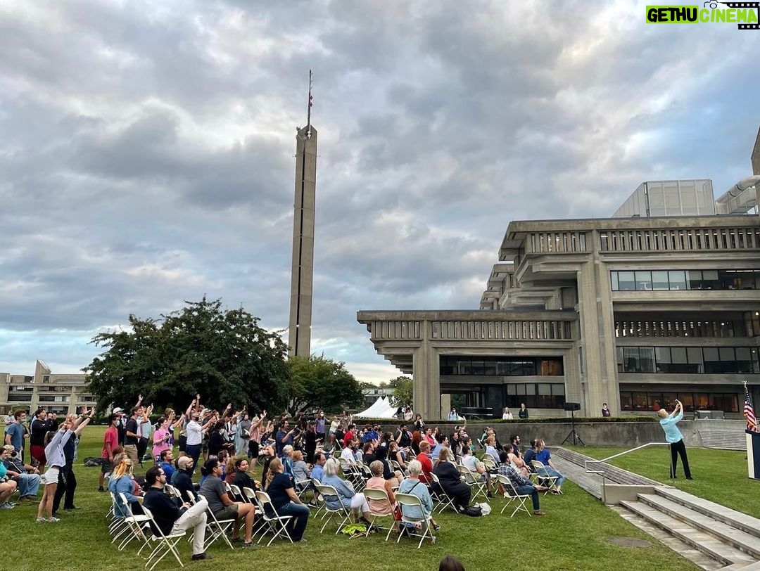 Elizabeth Warren Instagram - A great Meet and Greet in Dartmouth tonight. We talked about creating a pathway to citizenship for Dreamers, canceling student debt, ending the filibuster, tackling gun violence, and protecting abortion rights.