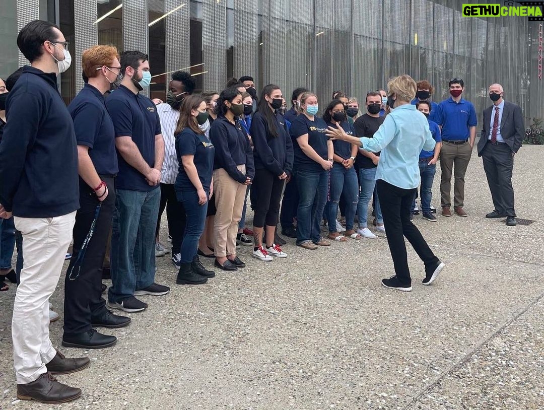 Elizabeth Warren Instagram - A great Meet and Greet in Dartmouth tonight. We talked about creating a pathway to citizenship for Dreamers, canceling student debt, ending the filibuster, tackling gun violence, and protecting abortion rights.
