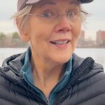 Elizabeth Warren Instagram - I LOVE getting to speak with the people who make our grassroots campaign possible. Pitch in any amount, and I might call you to say thanks! Click the link in my bio.
