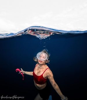 Ella Cruz Instagram - Glowing inside and out

🧜‍♀️ Ella Cruz / @ellacruz 

🎥🎨 Beyonce Just Pacia / @freedivewithbeyonce 

📍 Moalboal

Using go pro hero 12

#freediving #moalboal #freedivingvideography #moalboalph #mermaid #freedivewithbeyonce