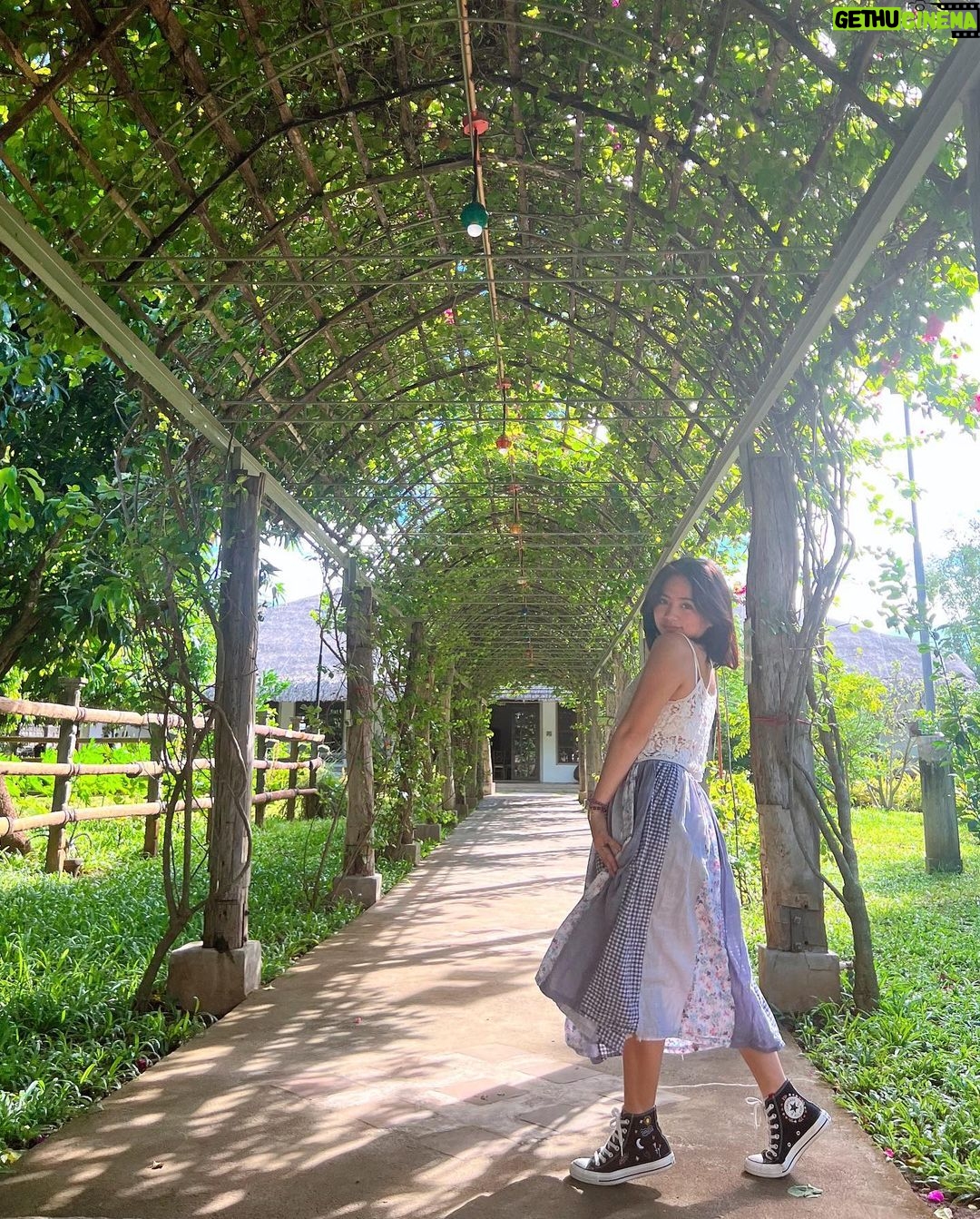 Ella Cruz Instagram - Just me in my favorite ukay skirt + chucks + 🍃💚🧚♀️🧝🏼♀️ Laoag City