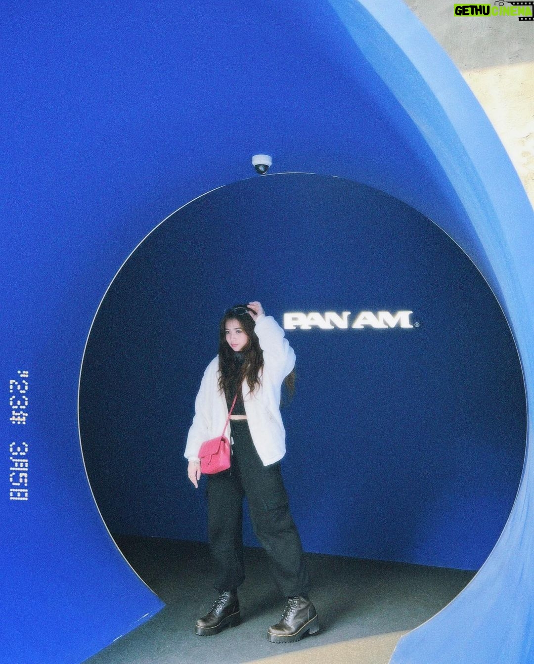 Ella Cruz Instagram - Happy Easter Sunday 🤍🐰✨ Watch my newest vlog on my new channel~ Seoul, Korea