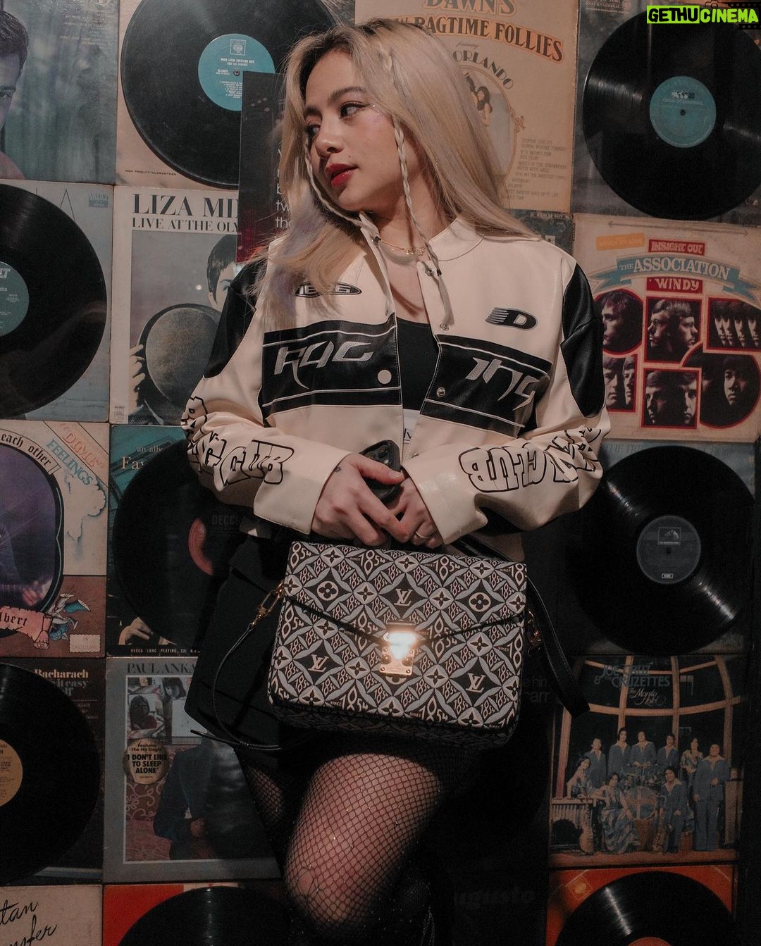 Ella Cruz Instagram - LV 1854 💠 @alistavenue 🩵 Music Museum