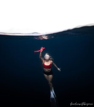 Ella Cruz Instagram - Glowing inside and out

🧜‍♀️ Ella Cruz / @ellacruz 

🎥🎨 Beyonce Just Pacia / @freedivewithbeyonce 

📍 Moalboal

Using go pro hero 12

#freediving #moalboal #freedivingvideography #moalboalph #mermaid #freedivewithbeyonce