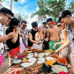 Ella Cruz Instagram - Tri - island 🏝️ boodle fight 🍗🍤 Siargao Island, Philippines