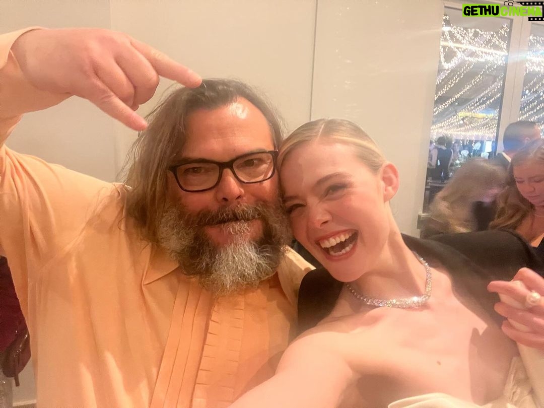 Elle Fanning Instagram - Also THIS! Life made!