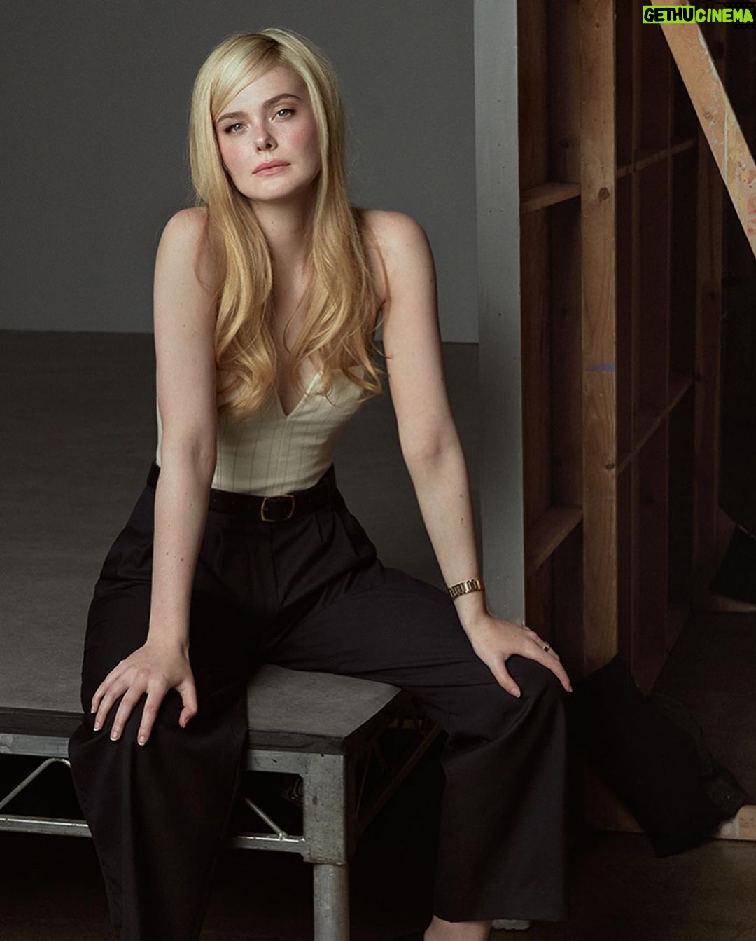Elle Fanning - 886.3K Likes - ACTORS X ACTORS with WEDNESDAY and it came out on a WEDNESDAY 🖤
@variety