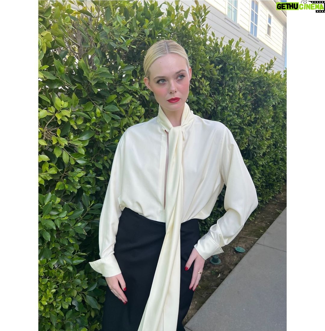 Elle Fanning Instagram - @givenchy @cartier @lorealparis and the best of the best: @justjenda @erinayanianmonroe & @samanthamcmillen_stylist