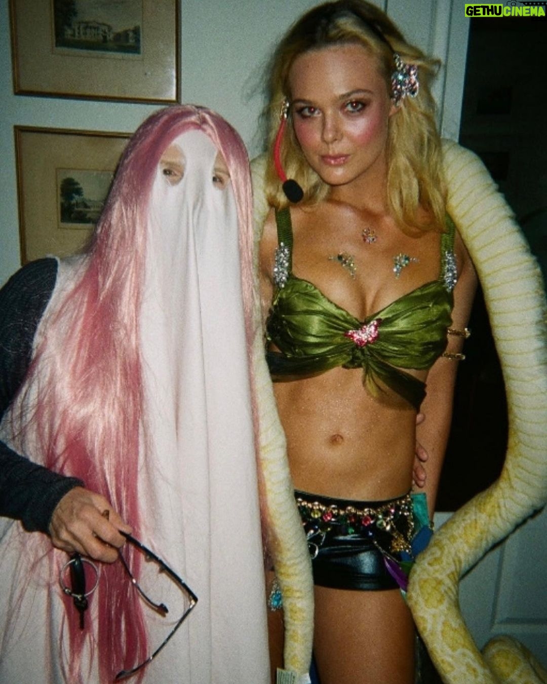 Elle Fanning - 471.7K Likes - Ghosts of Halloween past @coltonthewizard @adrieebug @mirrengc @julesholdren @erinayanianmonroe @mrswardy15