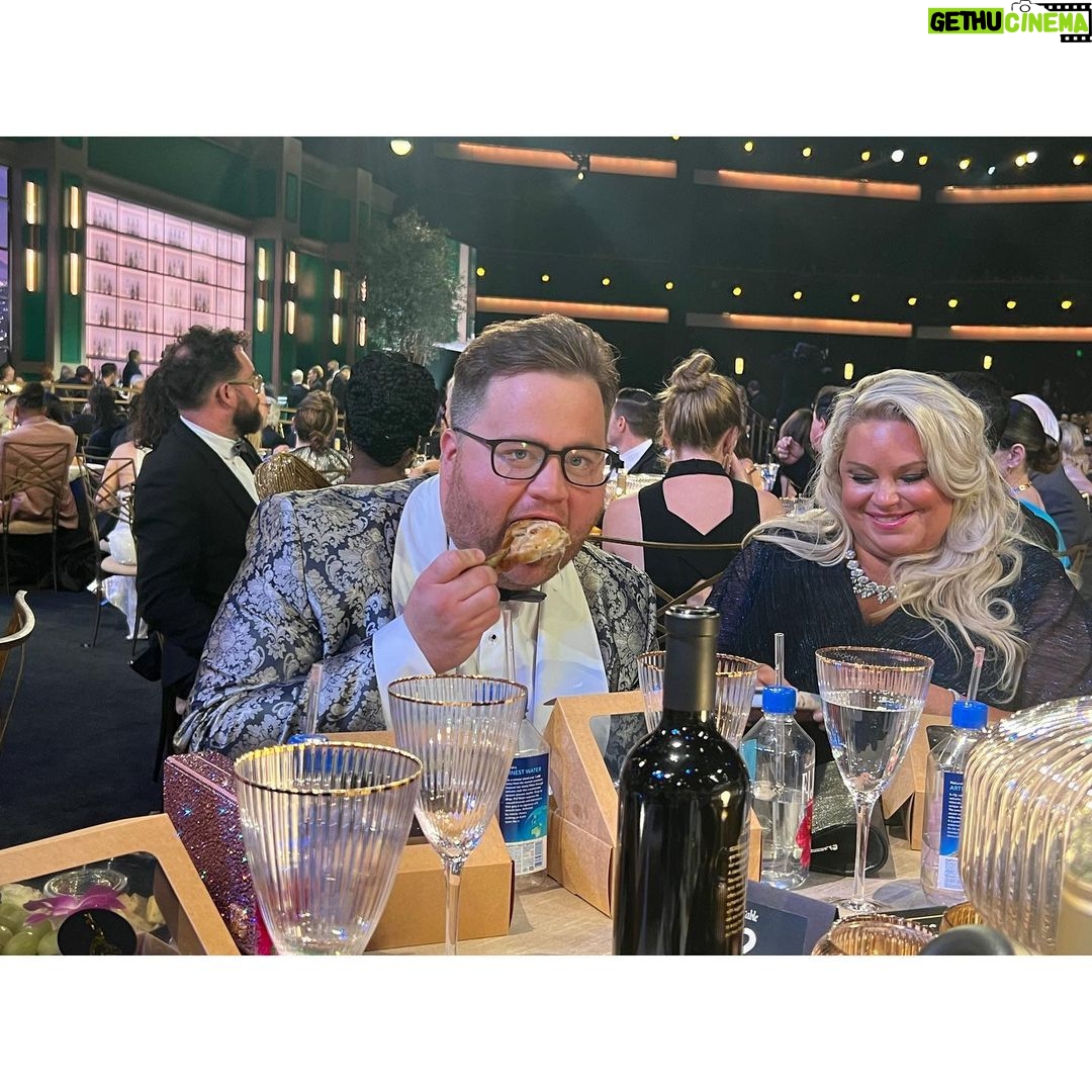 Elle Fanning Instagram - Shoutout to @chrissyteigen for supplying our table with John’s green room chicken !