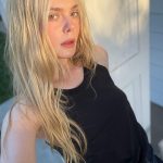 Elle Fanning Instagram - 🫶🏼