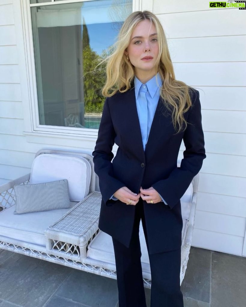 Elle Fanning Instagram - 5 times the charm 👔