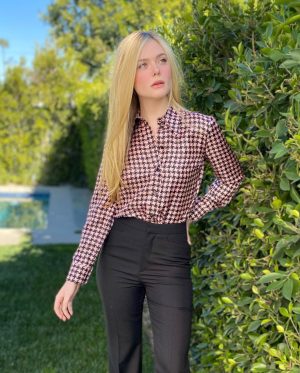 Elle Fanning Instagram - 🍏@gucci🍏