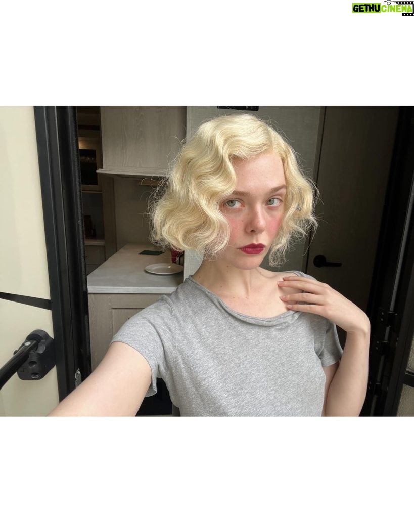 Elle Fanning Instagram - It’s Marilyn Monroe’s birthday. I threw this wig on by coincidence today, not realizing the date… MY FOREVER ICON 💋