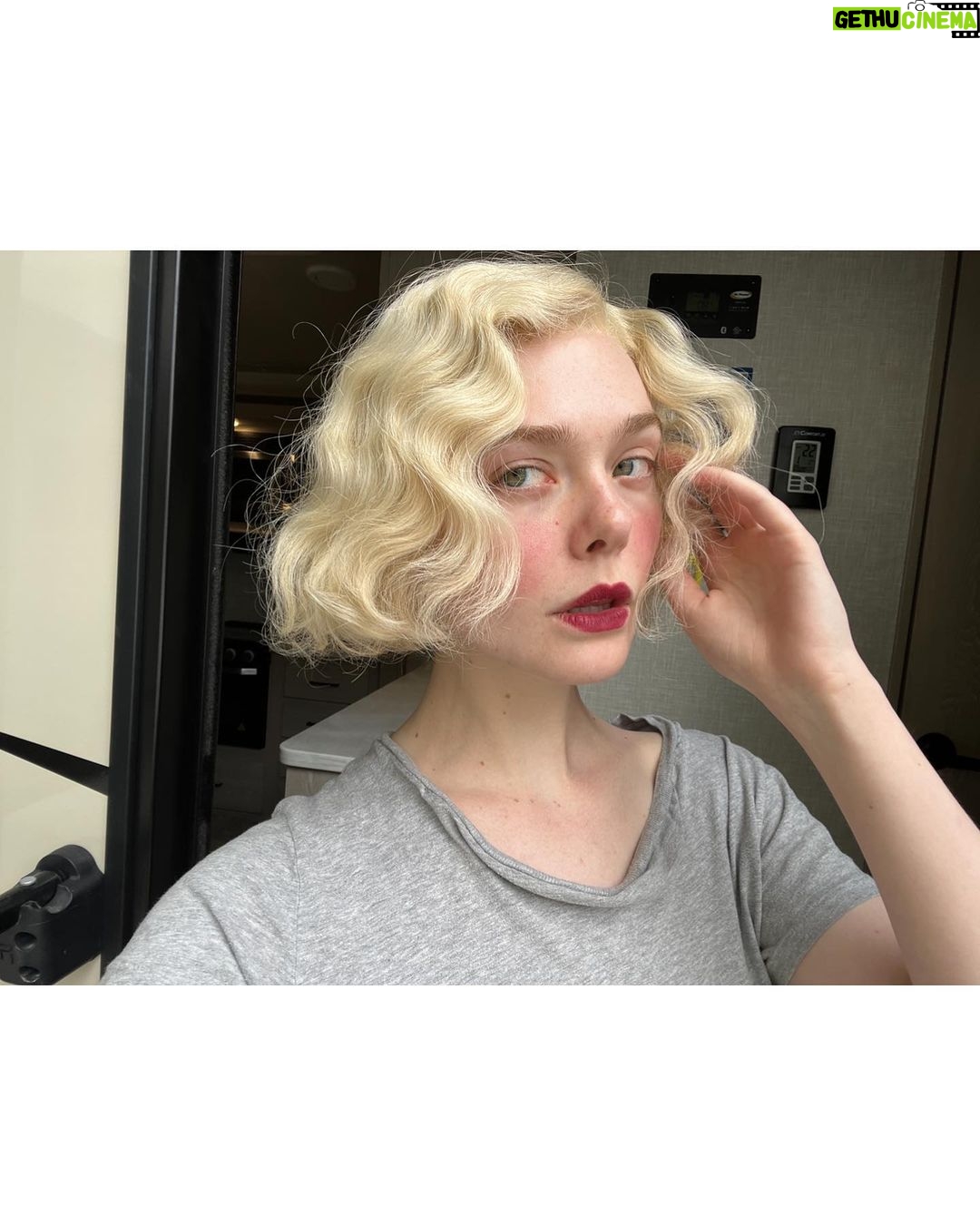 Elle Fanning Instagram - It’s Marilyn Monroe’s birthday. I threw this wig on by coincidence today, not realizing the date… MY FOREVER ICON 💋