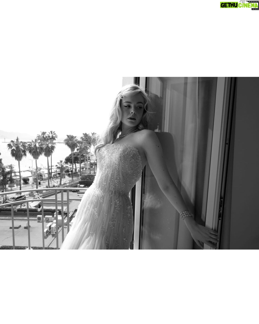 Elle Fanning Instagram - Last post I swear! But can’t not thank the baller that is @gregwilliamsphotography You are a gem! Racing around, capturing moments with ease and ALWAYS with a giant smile! Love you so! Also: THE DREAM TEAM: wouldn’t come together without: @samanthamcmillen_stylist @erinayanianmonroe @justjenda @mrswardy15